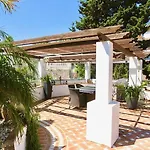 Villa Luxury 3 Bed With Private Pool & Lounge Area